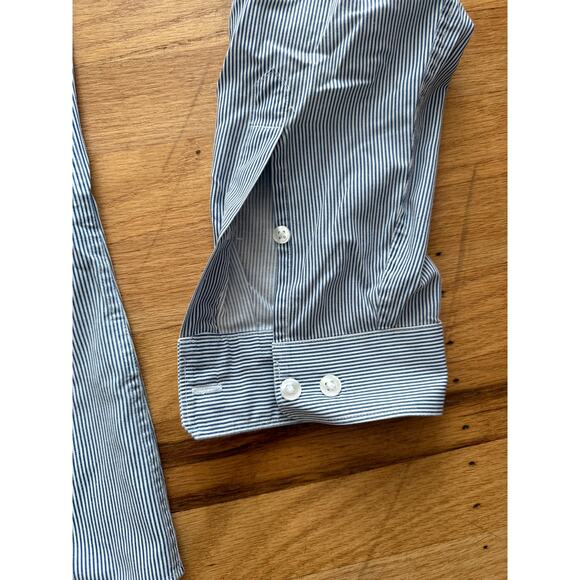H&M Men's Slim Fit Blue Pinstripe Button Down Shirt Size L Career Office - Picture 9 of 9